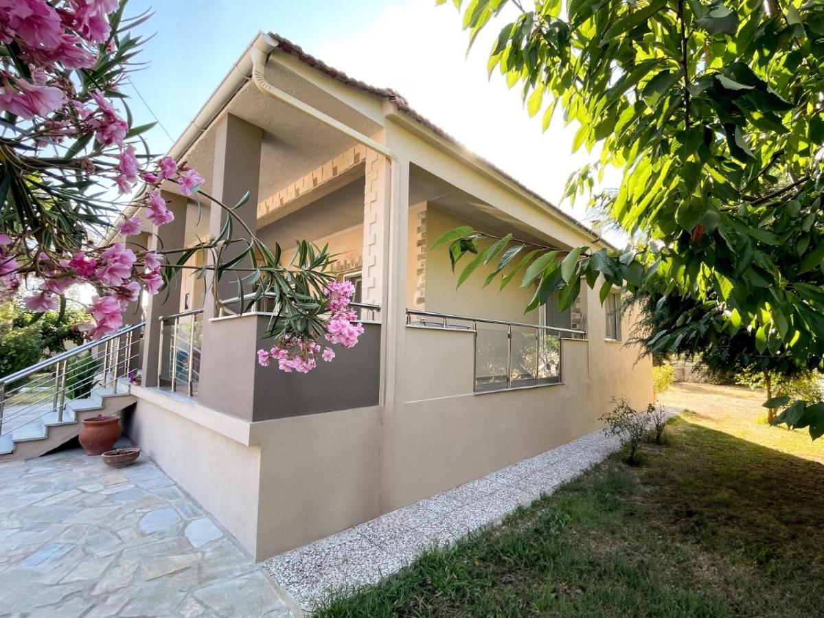 Eva'S Summer House Fourka Luaran gambar